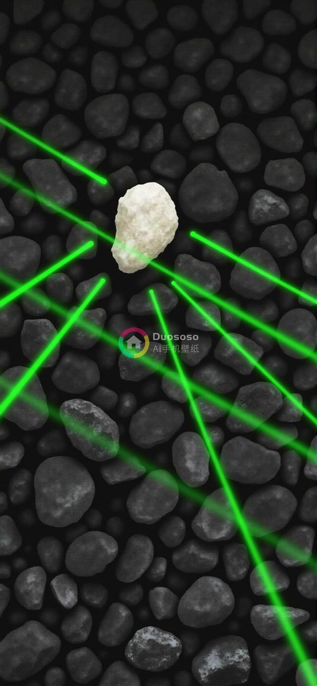 神秘灰石环绕中 白石焦点绿光审视下的悬念启示