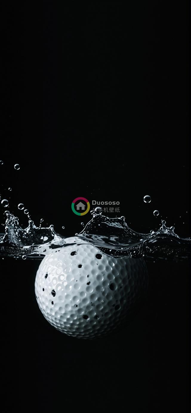 黑白对比高清新奇水中高尔夫球动态摄影