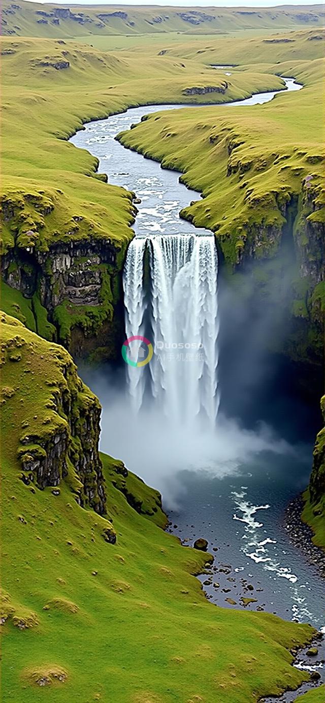 “翠谷雄瀑：壮丽瀑布映衬生机盎然山谷的震撼景观”