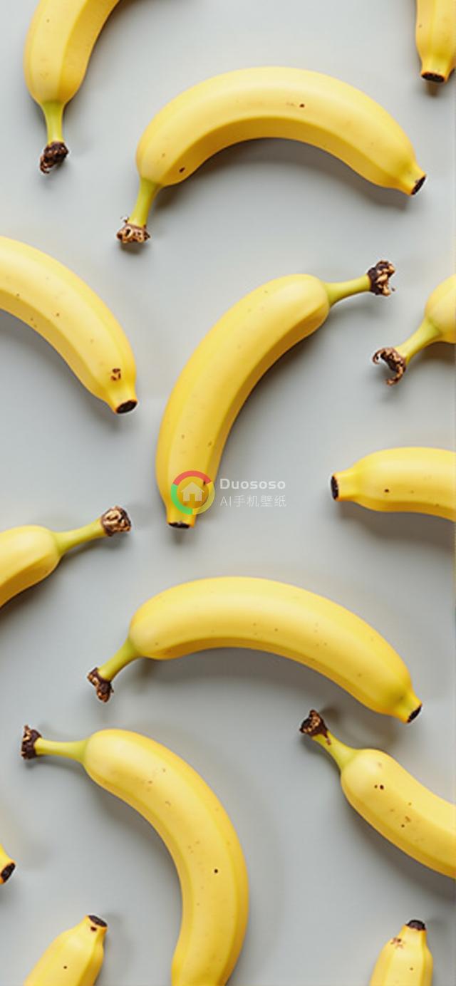 鸟瞰视角下灰色背景前成熟香蕉散落美照