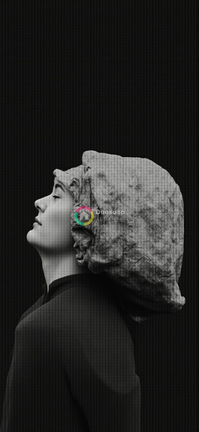 闭目宁静：头裹纹理面纱的人物黑白质感影像